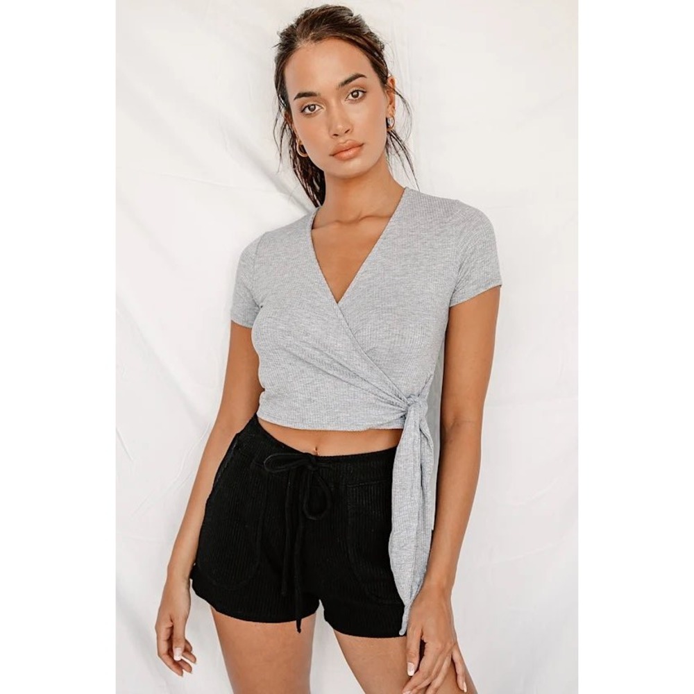 Lulus Try Me Out Heather Grey Ribbed Short Sleeve Cropped V-Neck Wrap Top Medium
